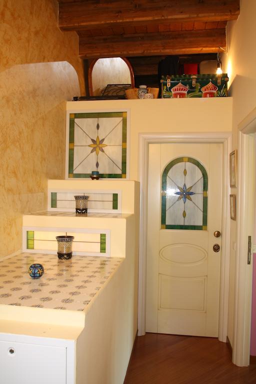 Bed And Breakfast Angolo Fiorito Чивитавеккья Номер фото